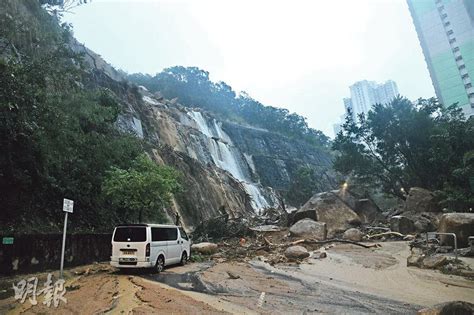 耀東山泥傾瀉|39宗山泥傾瀉 耀東 山坡滾兩層高巨石